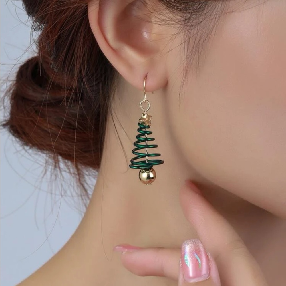 Christmas tree drop earrings